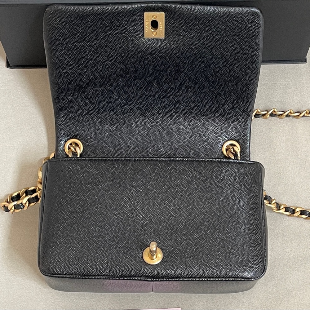 CHANEL SMALL FASHION THERAPY FLAP BAG IN BLACK CAVIAR WITH GHW - Picture 9 of 16